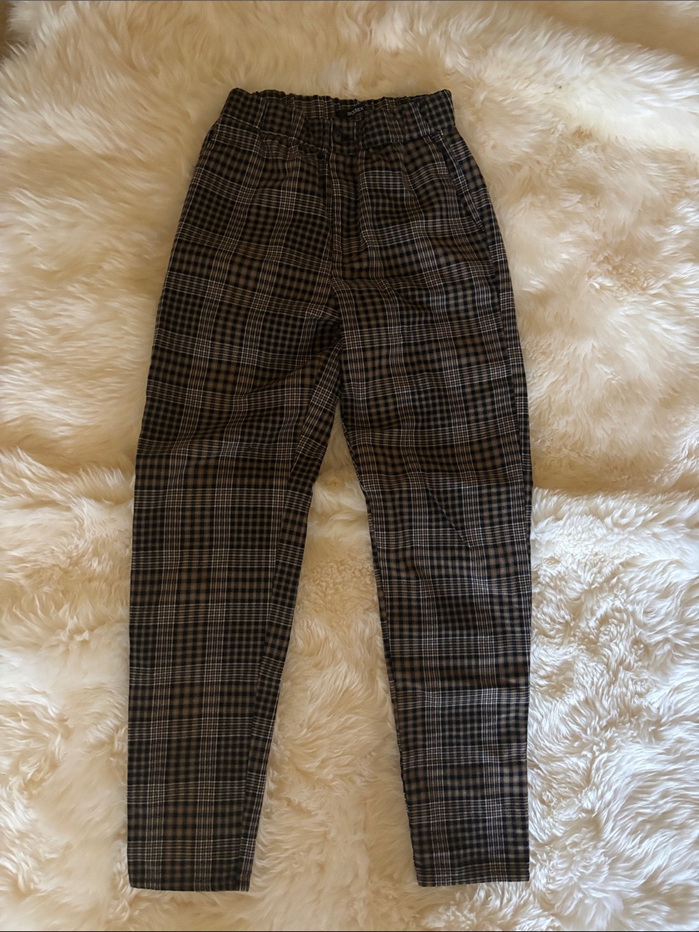 Women’s Plaid Pull-On Trousers - Black and Gray